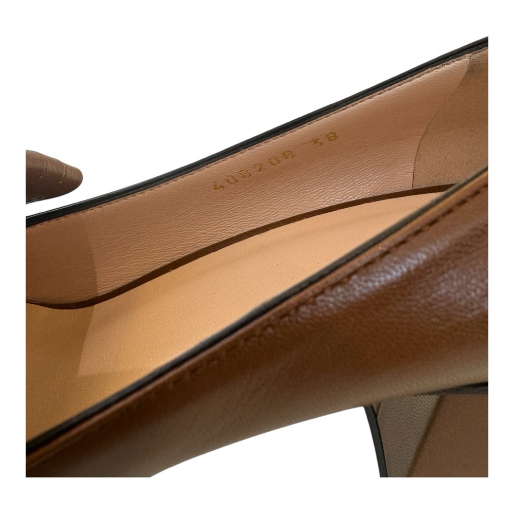 Gucci Brown Leather Kiltie pump with Gold GG Hardware - Picture 6 of 6